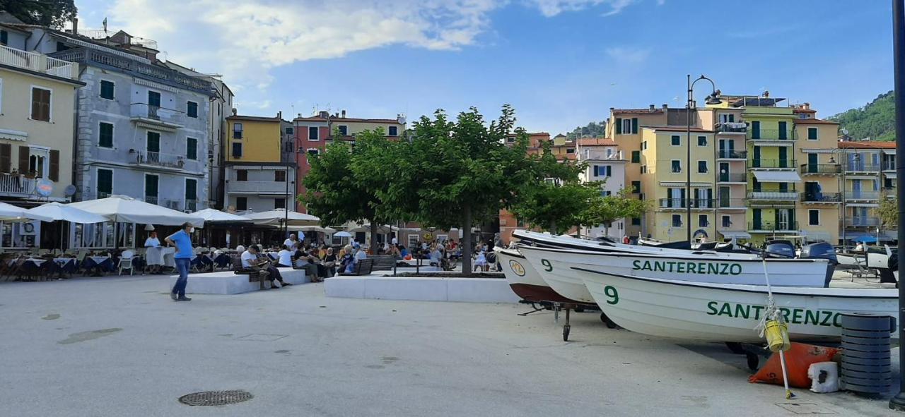 L'Angolo D'Amare Lerici Exteriör bild