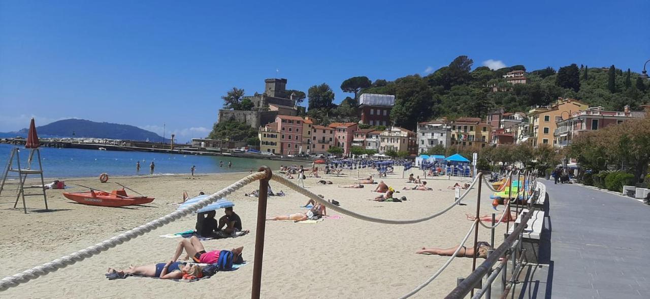 L'Angolo D'Amare Lerici Exteriör bild